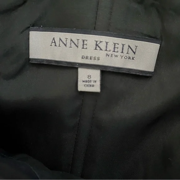 Vintage Anne Klein silk evening dress size 8 black with nude lining. Perfect. - Picture 8 of 8